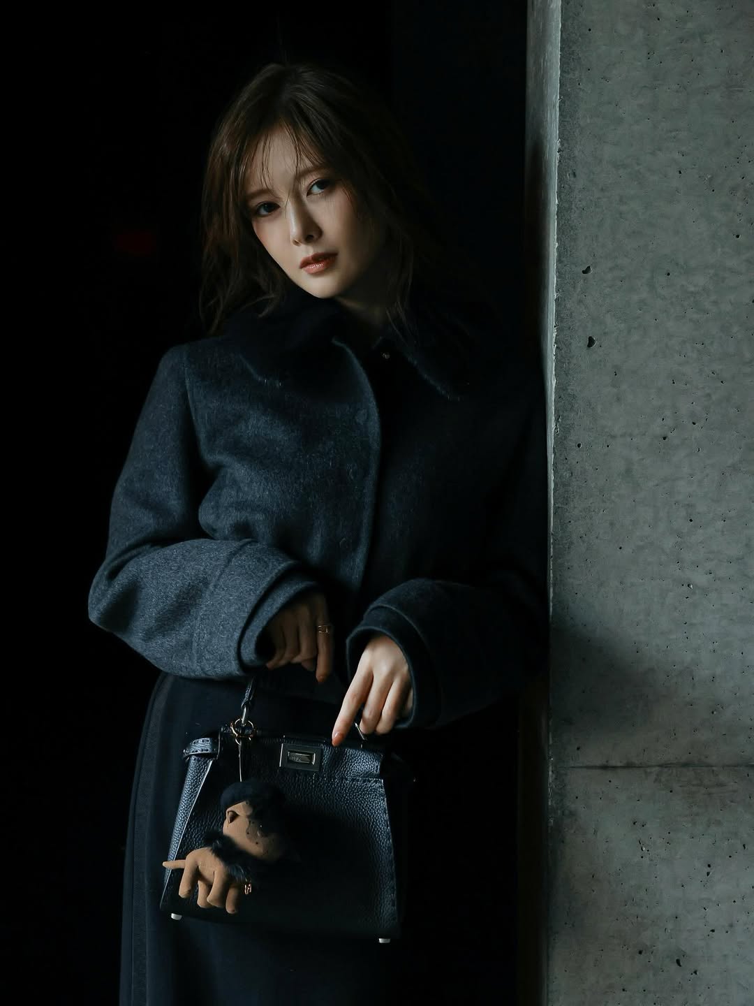 まいやん、大人の色気がダダ漏れ…“ミステリアス美貌ショット”公開