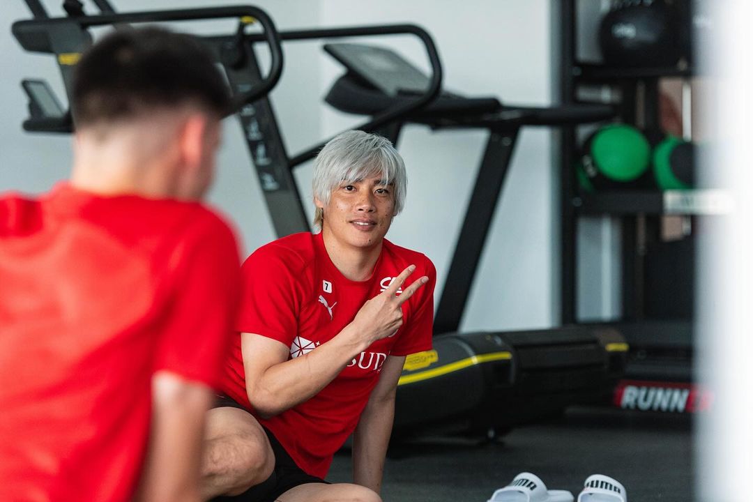 「まるでアイドル」伊東純也、中村敬斗のトレーニング中のショットが話題に