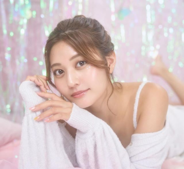 グラドル・林ゆめ、美しすぎる「生誕グッズ撮影のオフショット」公開にファン歓喜！