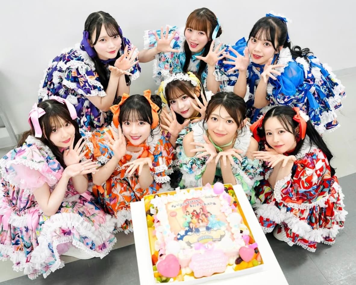 オリコン2位のCUTIE STREET、楽屋におめでとうケーキが出現！