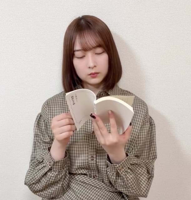 元乃木坂46・鈴木絢音、「黙々」オフショット動画にファンからいいね続々