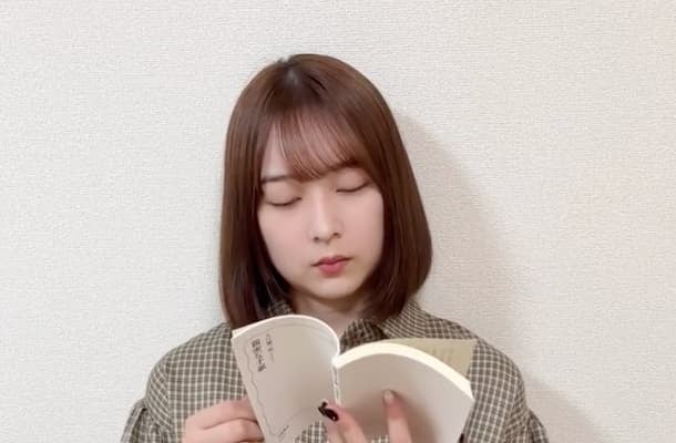 元乃木坂46・鈴木絢音、「黙々」オフショット動画にファンからいいね続々