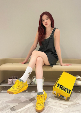 スニーカーがメインでも良いじゃん！今年は〇〇のスニーカーがトレンド！