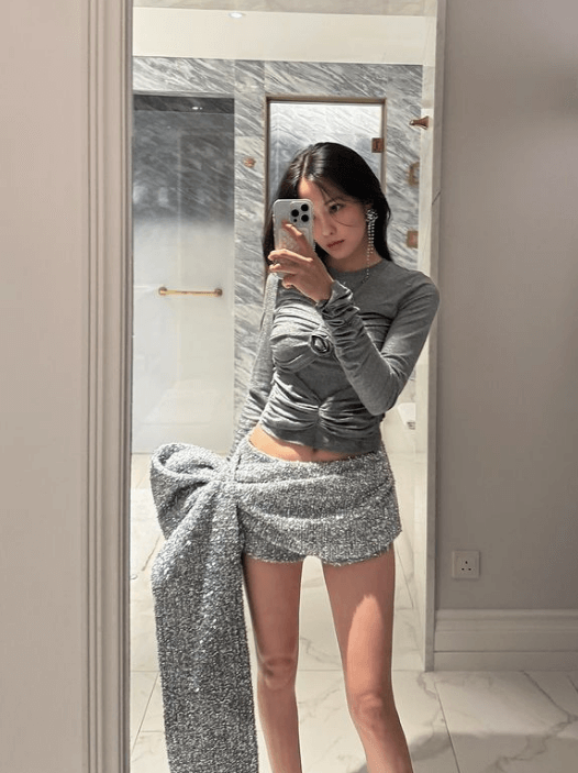 T-ARA・ヒョミン「1つ選んで！」驚愕の美スタイルに「本当にとても綺麗」とファンメロメロ