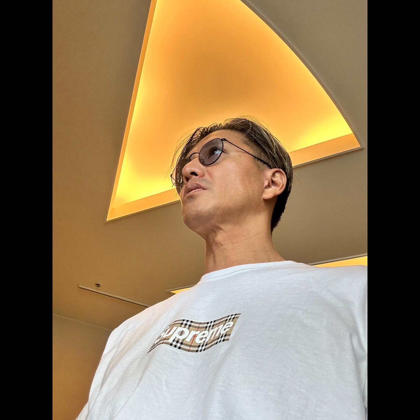 木村拓哉がクールなオフショットを公開📸✨「ガッツリ身体を動かして来ました❕」