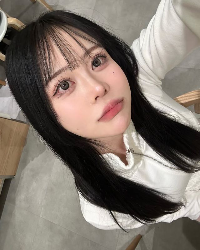 あの有名インフルエンサーの目元ショットが「世界一可愛い」と話題に！