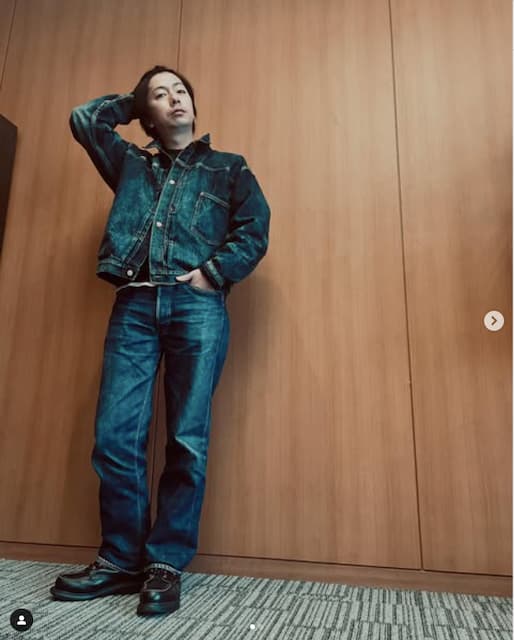 河合郁人が全身デニムのセットアップを投稿にファン「かっこいい！」の声続出！