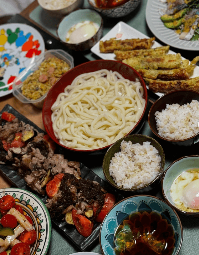 西山茉希の「西山食堂」で味わう夏の味覚とおうちクック