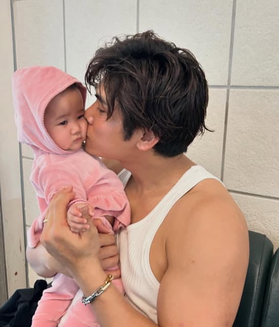 千葉ジェッツ・原修太が31歳の誕生日を報告！愛らしい子供との２S も公開