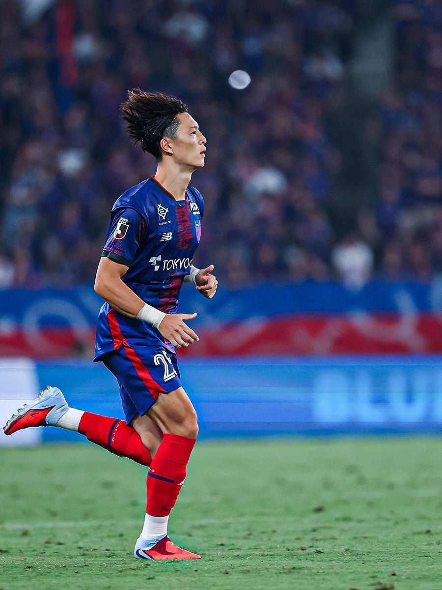 FC東京公式が小湊絆のデビュー戦のショットを公開