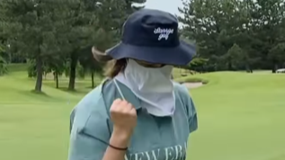 狩野舞子がゴルフ復帰！“バイオレットマイコー”の新グリップに驚きの声