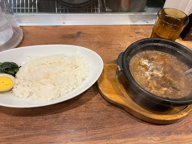 「牛すじがぷりぷりでおいしゅーございました」プロゲーマー・ガチくんがおすすめのグルメを紹介