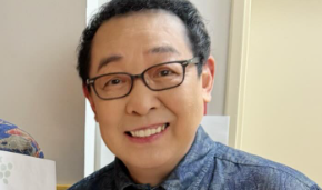 「ほんわかコラボ再び」さだまさし、hicoと2ショット＆グッズ報告