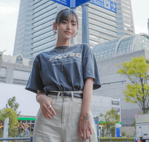 「サイコーに可愛い」Rクイーン兼任の人気モデル、横浜で魅せた陽気な”ポカポカ・ショット”にファン・ヒートアップ！「LOVE」