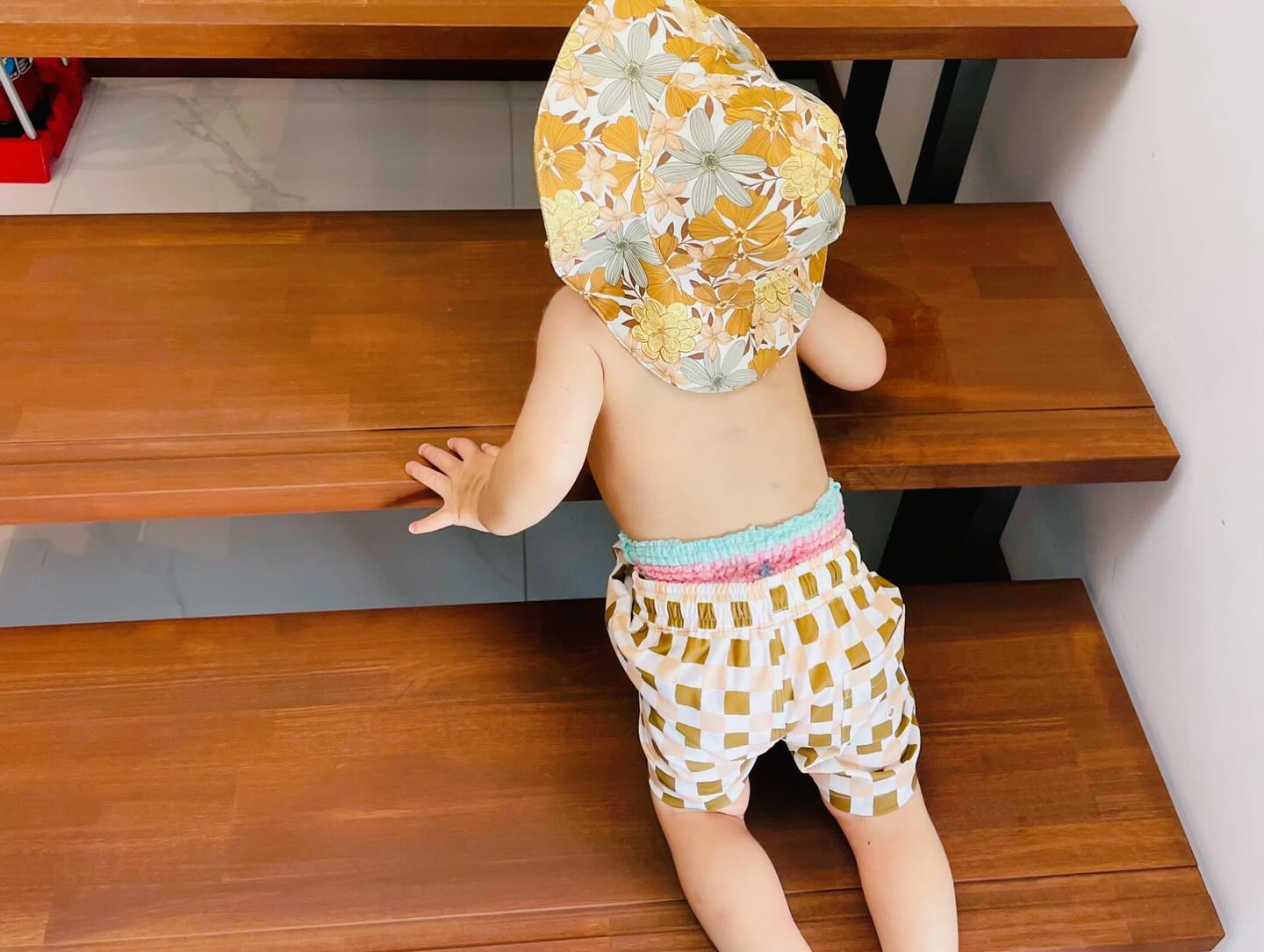 「夏休みおしまい！」平愛梨が家族との夏休みを公開！