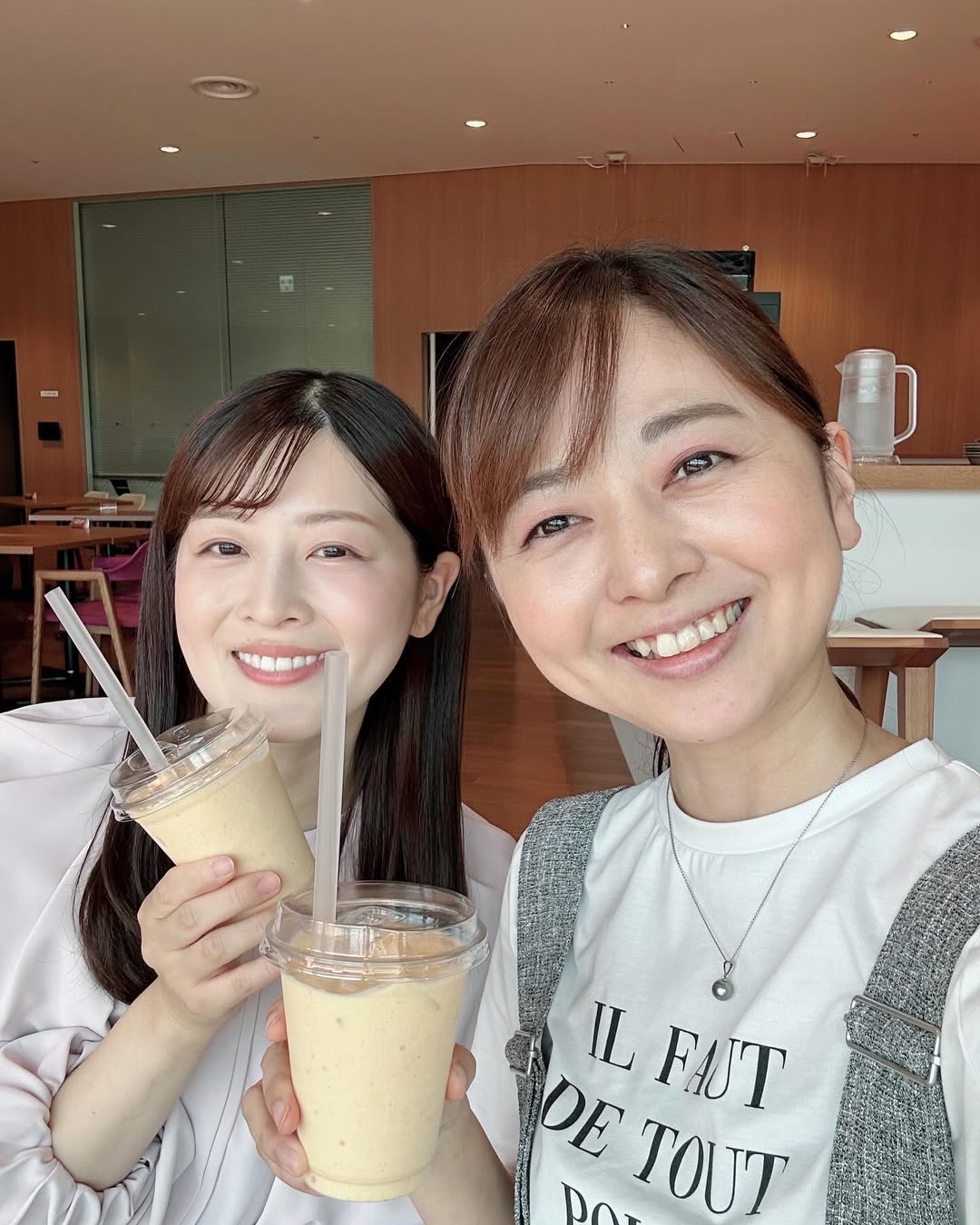 読売テレビアナウンサー・中谷しのぶ、中村アナとストローが絶妙に重なっているようなツーショットを公開！