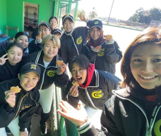 女子野球選手・岡田百香、筋肉痛の日々でもチームで奮闘！大判焼きの差し入れに感謝