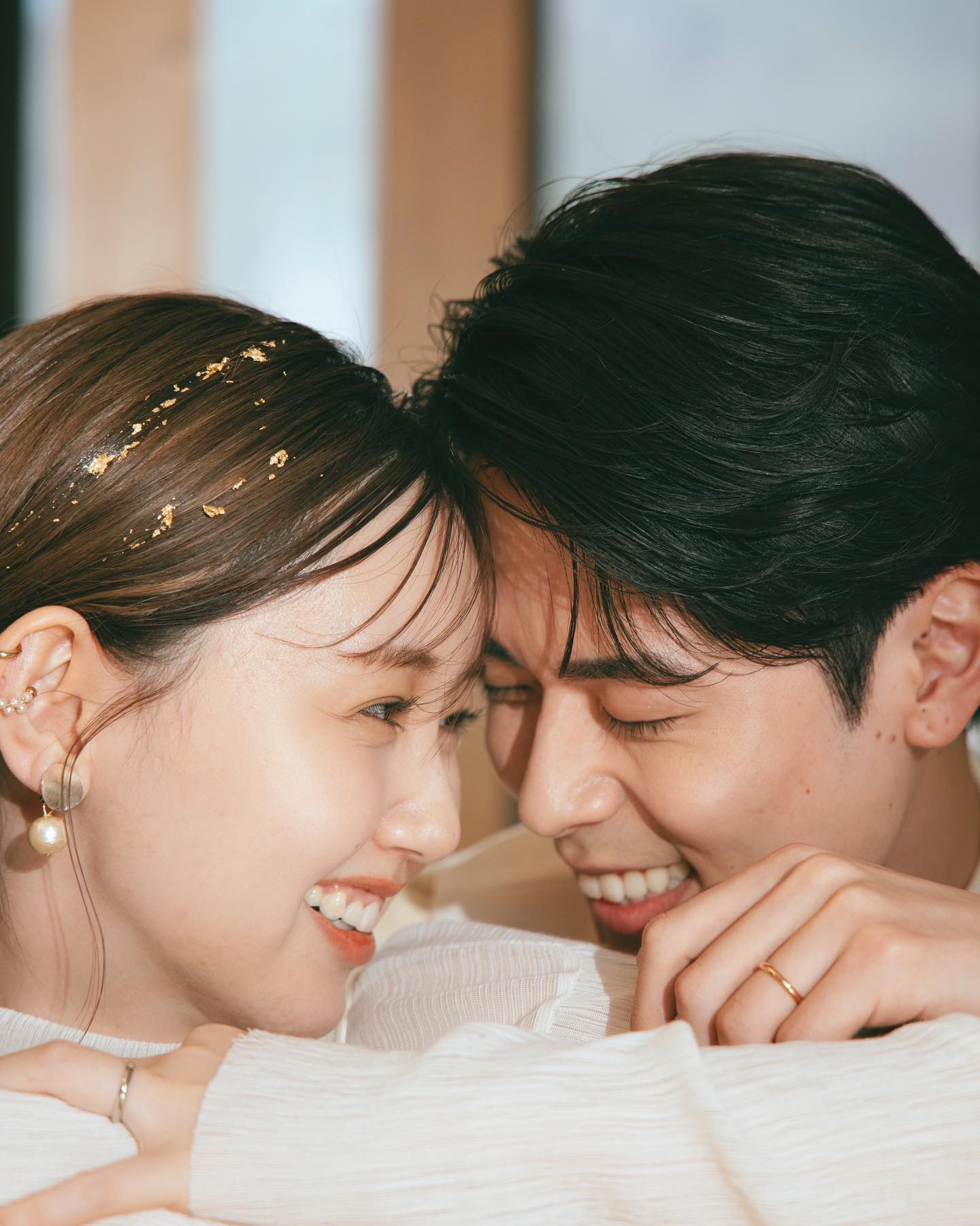 ここはどこ??「思い出の地」江野沢愛美と北條慶のラブラブショット💖💖