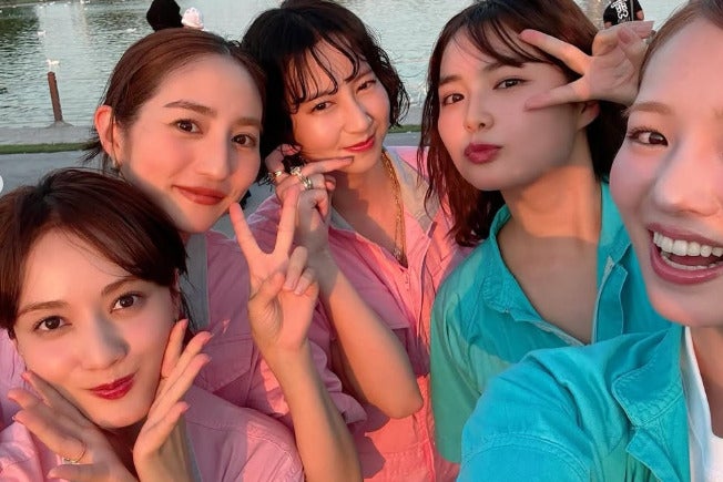 谷まりあ、イッテQでのオフショット公開　出川ガールズ全員集合ショットも