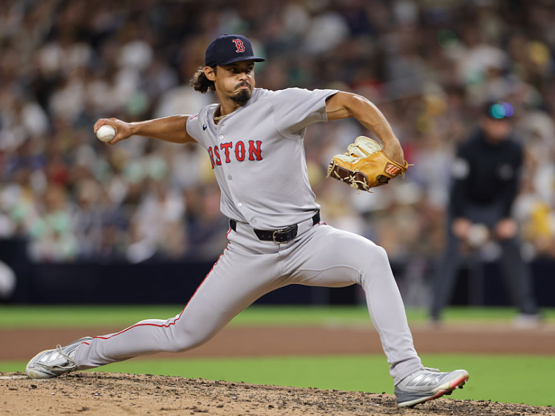 ホワイトソックスがレッドソックスとのトレードでジョーダン・ヒックスを獲得