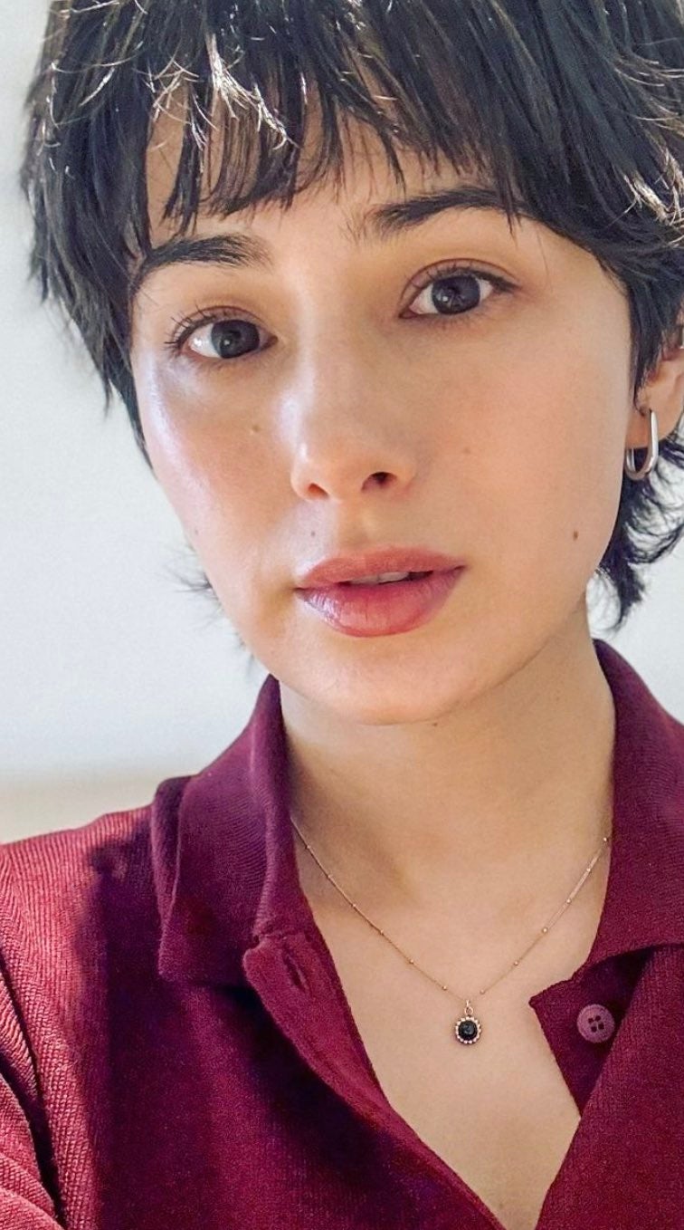 ホラン千秋が最新ショットを公開