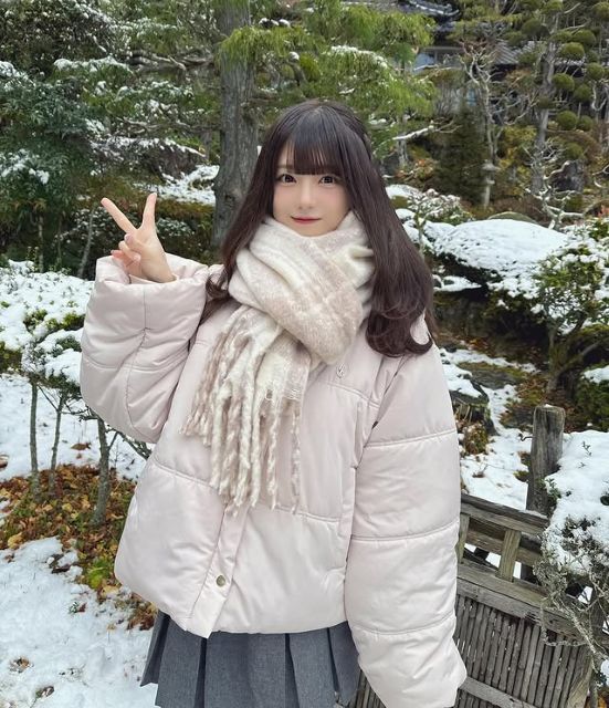 指原莉乃プロデュース ≠ME 菅波美玲、モコフワマフラースタイルに「マジ天使に見える」の声