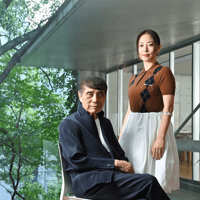 MEGUMI「AERAで安藤忠雄氏」と対談！アーガイルニットの美麗写真も