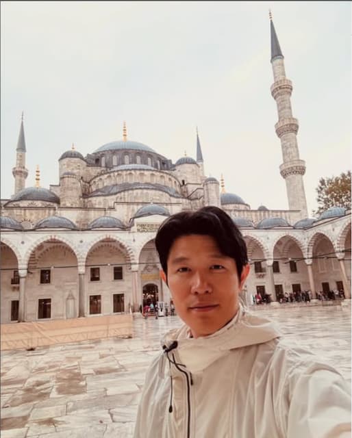 鈴木亮平がイスタンブールでの思い出を投稿「いつかのイスタンブール」