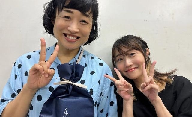 矢井田瞳が元ボクサーのお笑いタレント出演の舞台を観劇！