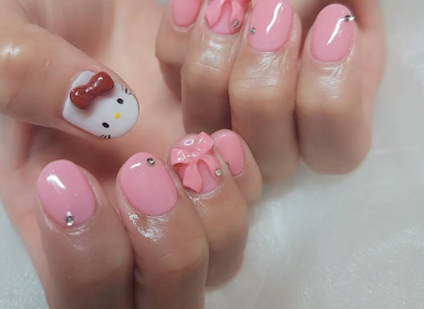 「やっぱりピンクが似合う！」熊切あさ美、“春ネイル”披露にファン大絶賛！