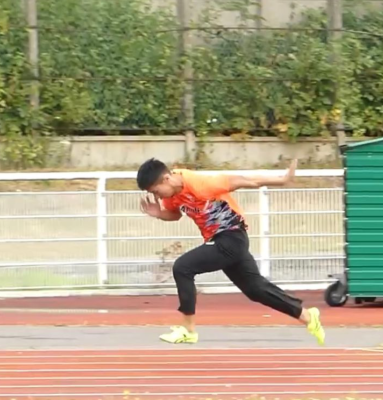 パリ五輪  桐生祥秀「準備を」気合が伝わってくるショットにファンから応援のコメント続々「いよいよですね！」