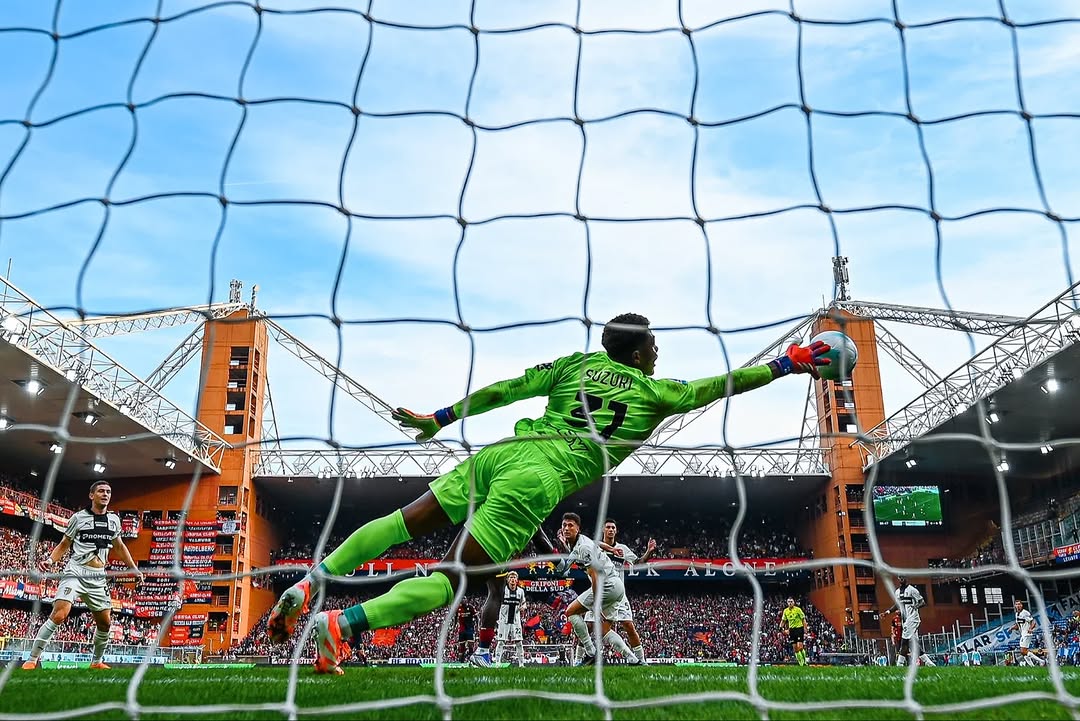 サッカー日本代表GK鈴木彩艶、セリエAで魅せた“芸術の一瞬”