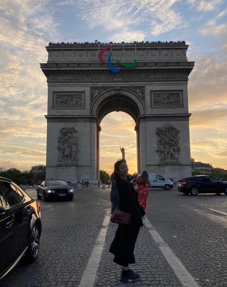 シンガーソングライターの藤原さくらが「おフランス」旅行