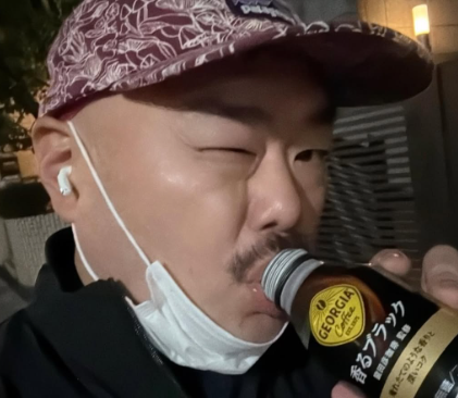 クロちゃん、コーヒー片手にランニング宣言「痩せるのラストスパートだしん！」