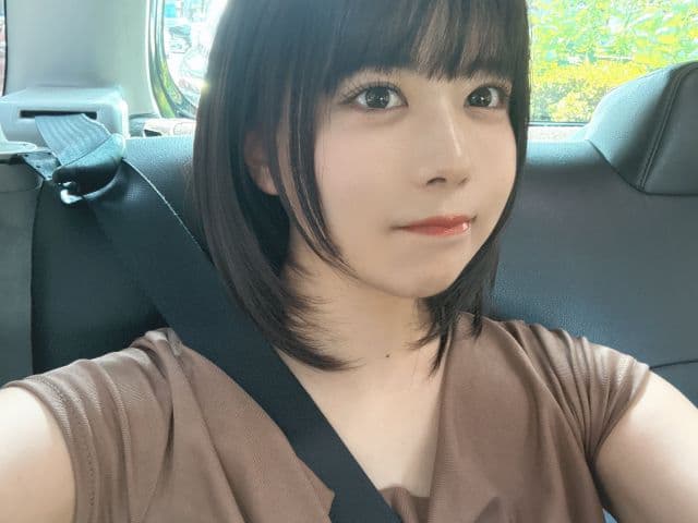 「すっきり」グラビアアイドル・東雲うみが髪の毛をバッサリカット！可愛いと話題に