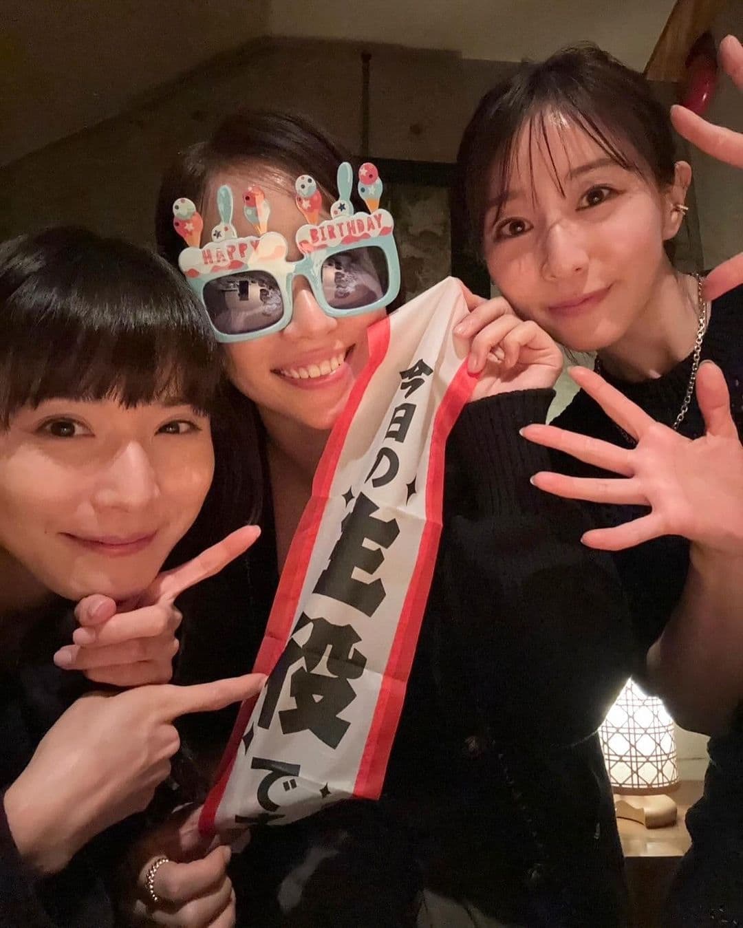 松岡茉優、田中みな実が滝沢カレンの誕生日をお祝い