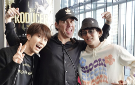 濵田崇裕、初ミュージカル「THE PRODUCERS」開幕！ファンから祝福と応援メッセージ続々