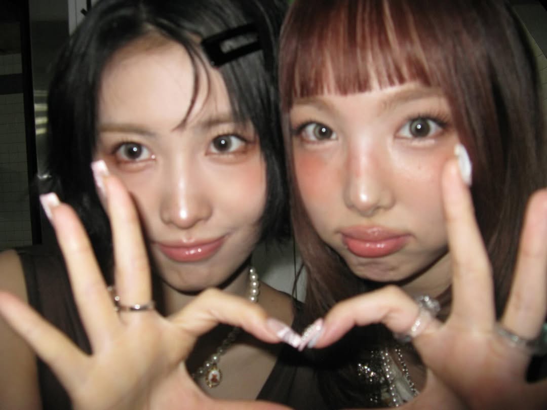 新しい髪形でカムバック！TWICE・ナヨンがあのメンバーとの仲良しツーショットを披露でファン歓喜