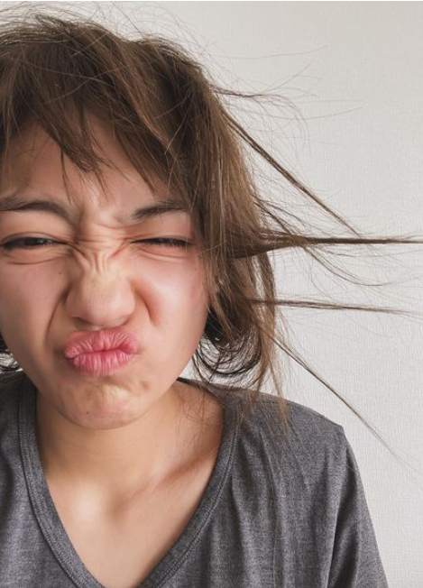 川口春奈「今朝の寝癖。やば。」映画のオフショットとのギャップが大きな話題に...👀✨