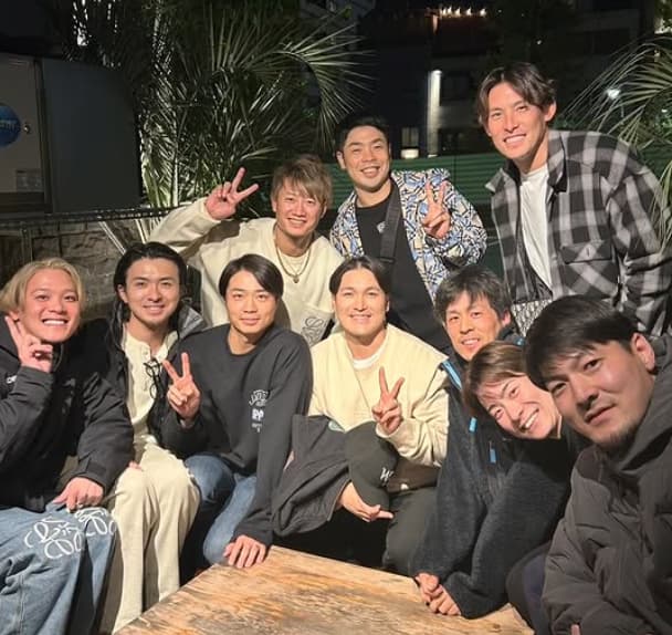 「懐かしの最強メンバー」千葉ロッテ・石川慎吾、日本ハム時代のメンバーで鍵谷陽平のお疲れさま会を実施！！