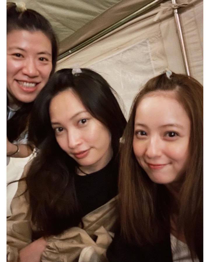 「いや可愛すぎ😍」佐々木希が親友の大政絢らと北海道を満喫✨💕