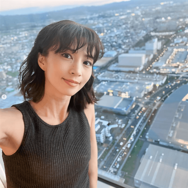 安田美沙子、ホテルに入りカーテン全開！天空”美ショット”にファン惚れ惚れ