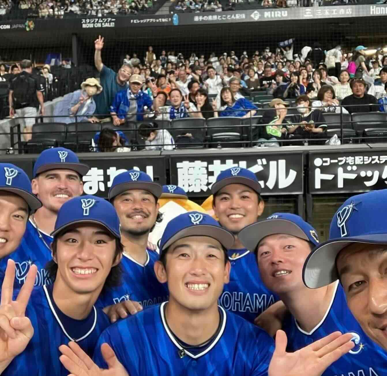 珍しい組み合わせも？あの番長監督がスペシャルショットを公開