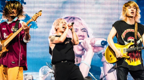 ONE OK ROCK・Takaがシカゴで圧巻のパフォーマンス！ファン歓喜の声続々