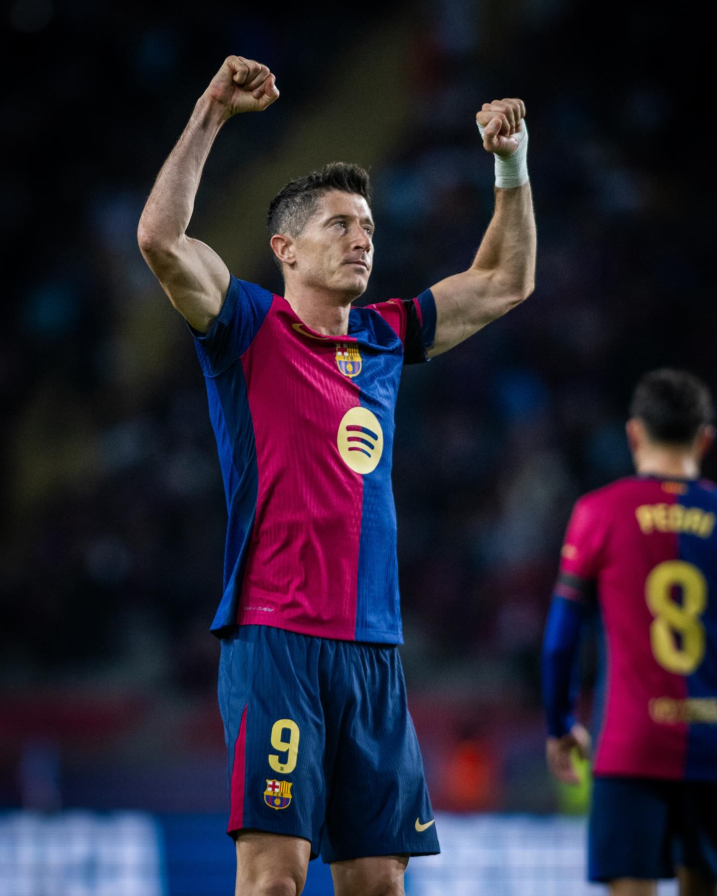 FCバルセロナ レヴァンドフスキが驚異の2ゴールを決め勝利に | 話題の