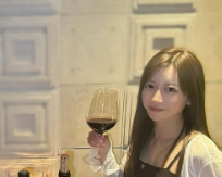 「美しすぎて母娘に見えない!?」桜りん、上品なプライベートショットにファンうっとり