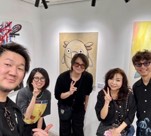 「ラッキー」ハイヒール・モモコがTAKUMIの展覧会で偶然〇〇に会う！？