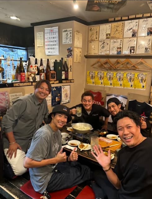 中日ドラゴンズファンのお笑い芸人が一年の頑張りをたたえる食事会を開催！