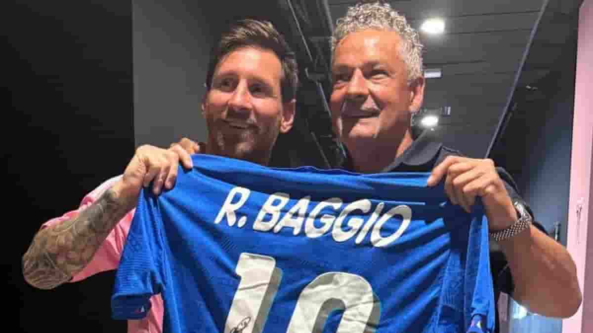 メッシがバッジョとの2ショットを公開！伝説の10番ユニフォームに感謝