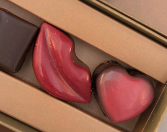 「親友のセンスが最強！」安藤萌々アナ、おしゃれなチョコに感激